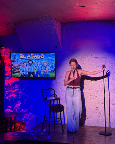 El asado: stand up