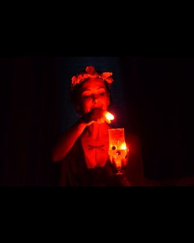 Svetlana, oráculo teatral - experiencia interactiva